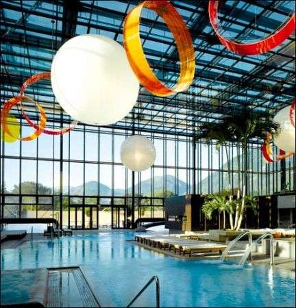 In Piscina con Calzedonia