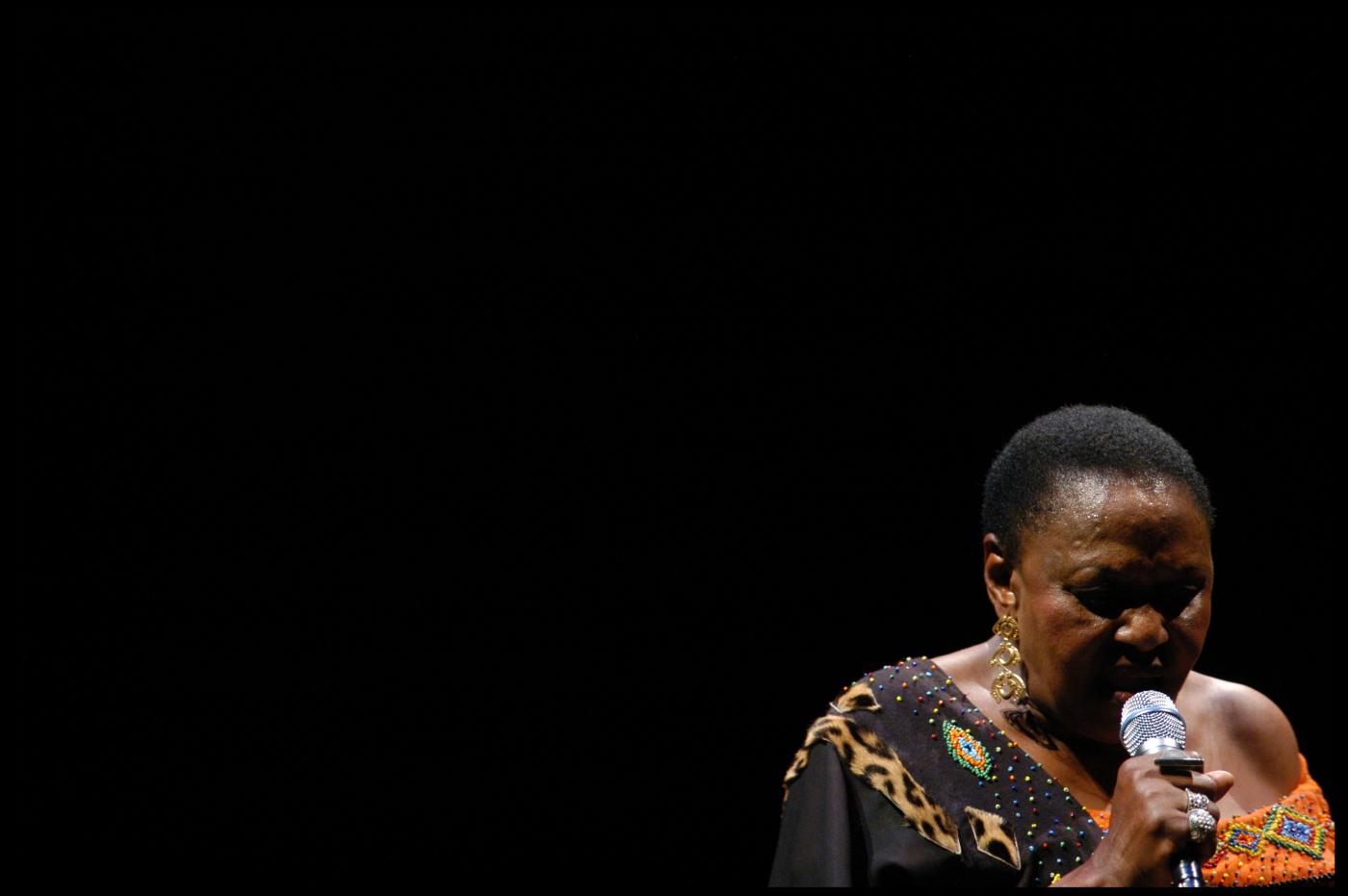 Miriam Makeba muore dopo un’esibizione per Saviano