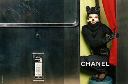Chanel e la sua gattina chic per l’adv A/I 2011-12 con Freja Beha Erichsen
