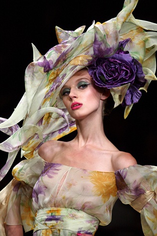 Il calendario della Paris Fashion Week P/E 2012: dal 27 settembre al 5 ottobre