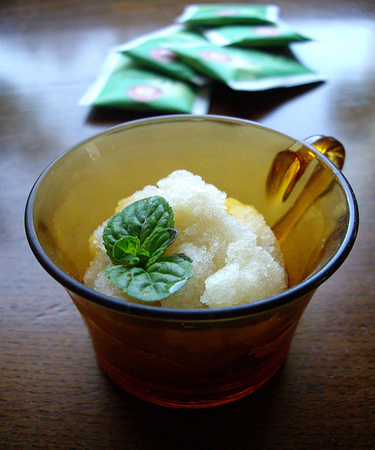 La ricetta sfiziosa del sorbetto al tè verde e menta
