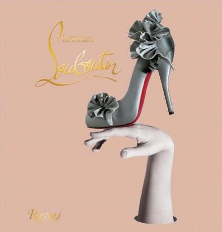 Christian Louboutin festeggia i suoi primi 20 anni di carriera con un libro esclusivo!