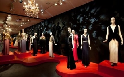 La moda di Yves Saint Laurent in mostra a Madrid