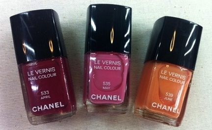 Esplosione di colori nei nuovi smalti Chanel per la primavera 2012