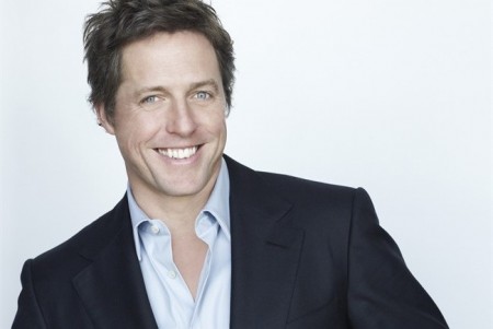Hugh Grant diventa padre a 51 anni, l’attore Peter Pan è cresciuto?