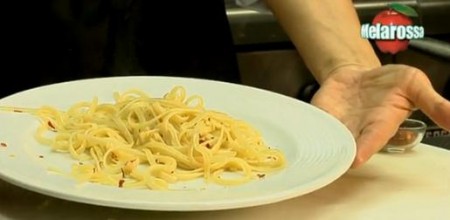Pasta aglio, olio e peperoncino, la ricetta veloce