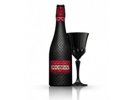 Brindate al Capodanno 2011 con lo champagne firmato da Jean Paul Gaultier