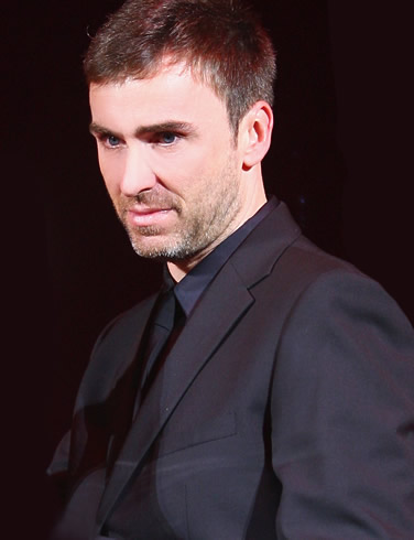 Da Christian Dior ora si fa il nome di Raf Simons: sarà lui il nuovo direttore creativo?