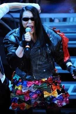 Sanremo 2012, abiti e look delle cantanti in gara nella quarta serata