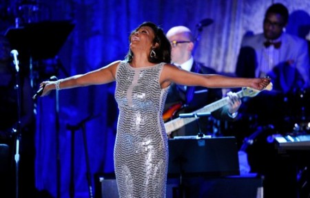 Whitney Houston è morta: ecco tutti i messaggi dei colleghi