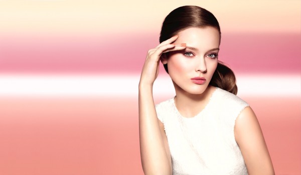 Il make up per la primavera 2012 si tinge di rosa