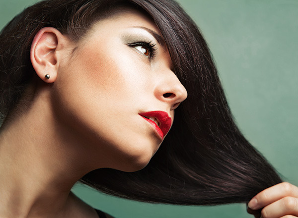 Le maschere fai da te per capelli naturalmente lisci