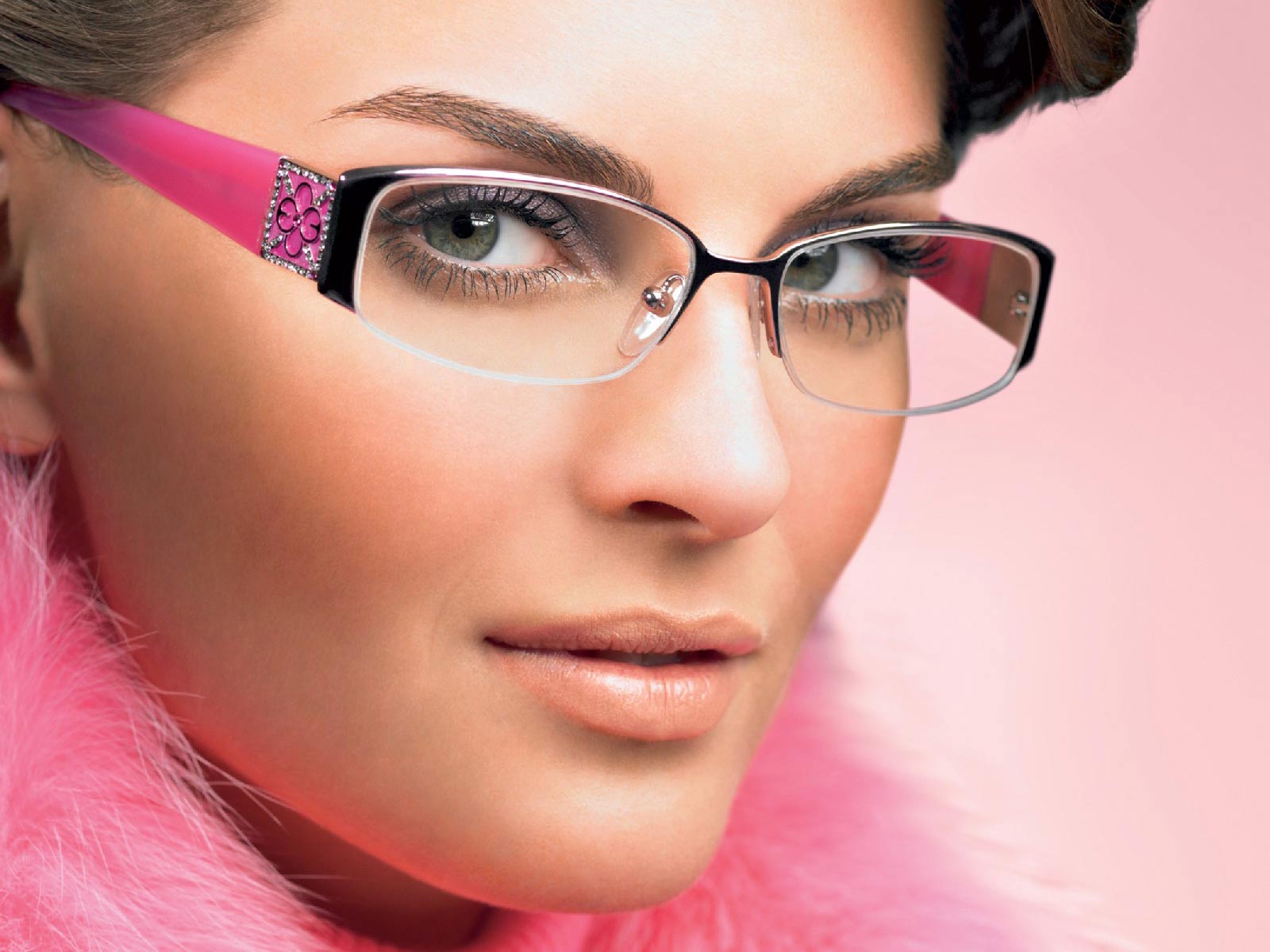 Il make up giusto per chi porta gli occhiali