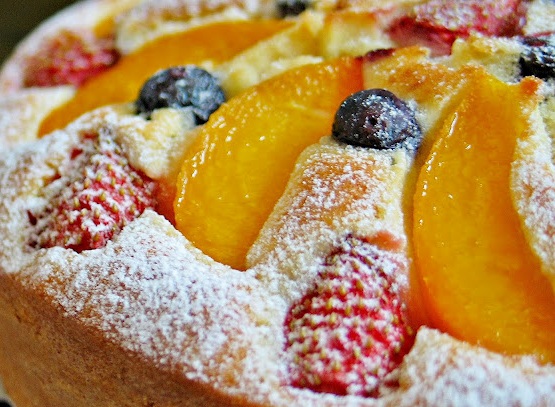 torta.con la frutta fresca