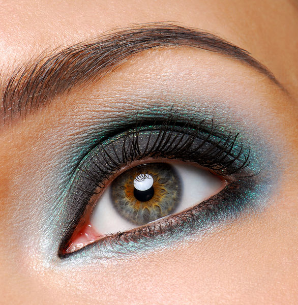 Trucco occhi azzurri, come valorizzarli con il giusto make up