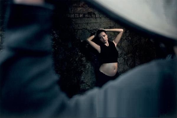 Calendario Pirelli 2013, Adriana Lima posa incinta