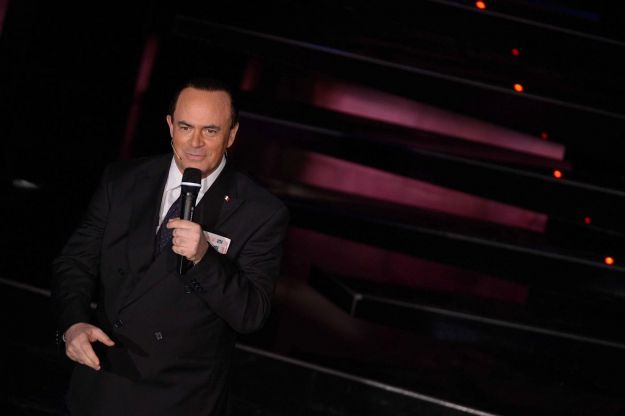 Sanremo 2013, Crozza-Berlusconi fischiato dal pubblico