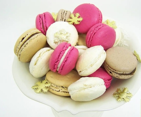 Alzatina per macaron al centro della tavola