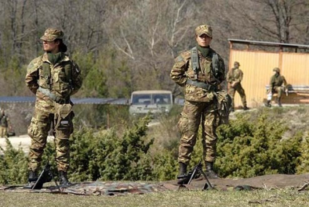 Londra, le soldatesse non vanno bene per la guerra perché prive di istinto omicida