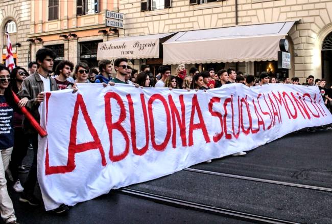 Protesta contro la riforma della scuola