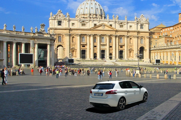 La Peugeot 308 gt a San Pietro