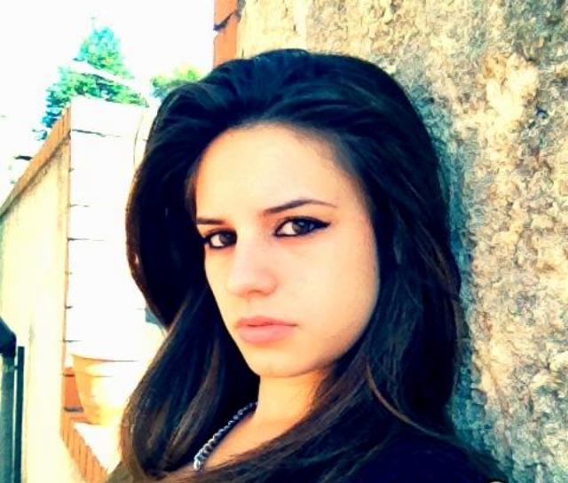 Catania, mamma 20enne uccisa: aveva denunciato l’ex compagno per stalking