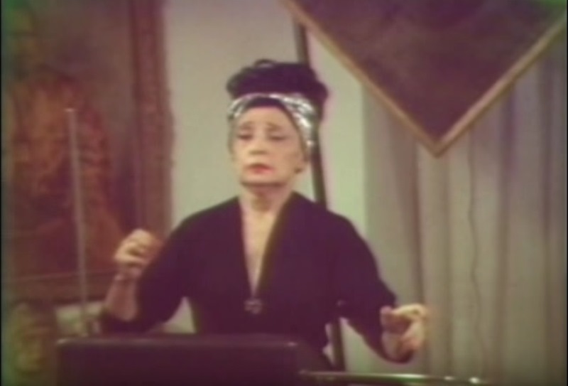 Clara Rockmore e il theremin, chi era e come si suonava il primo strumento elettronico