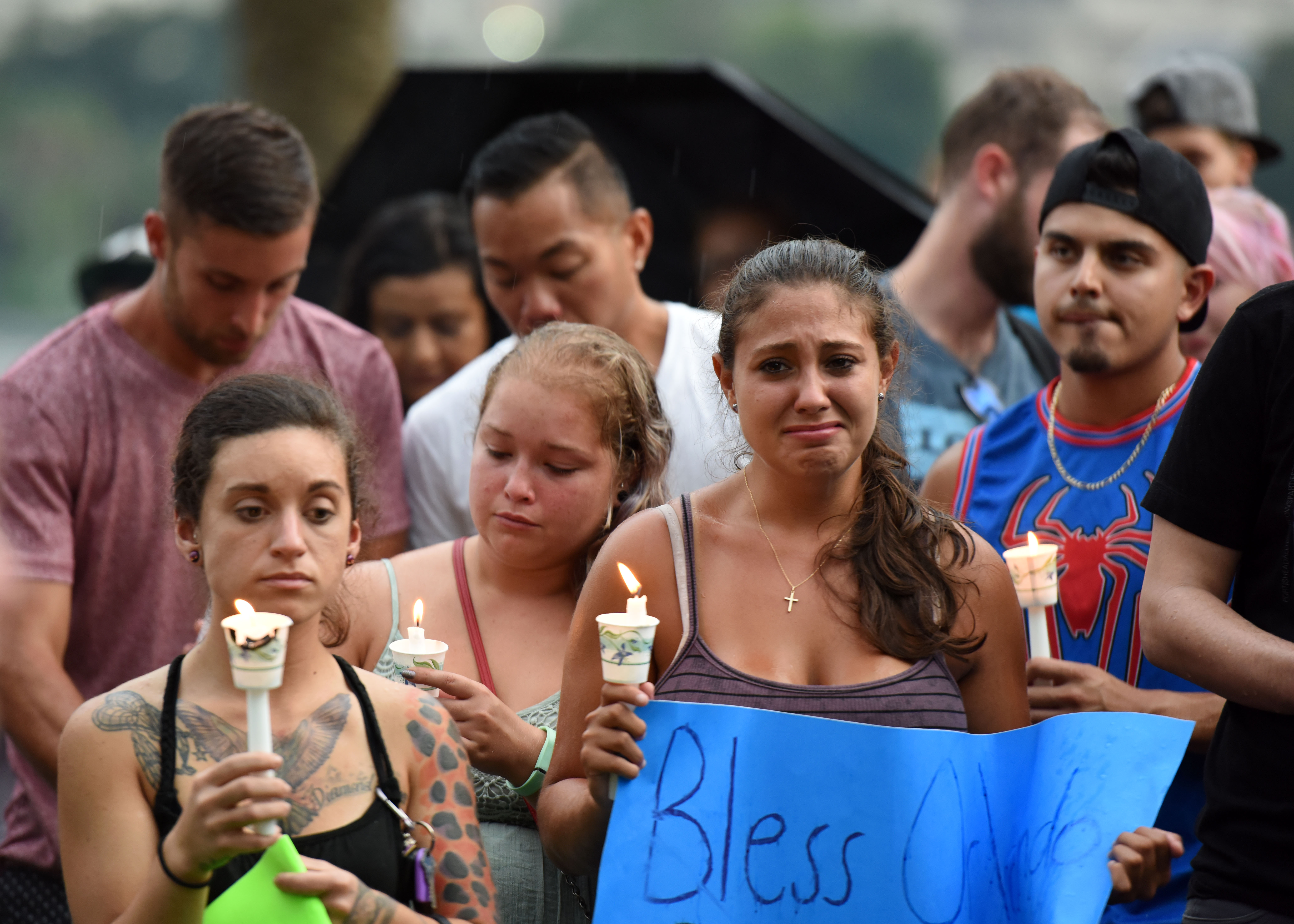 Orlando, killer uccide 50 persone in un club gay: la rivendicazione dell’Isis