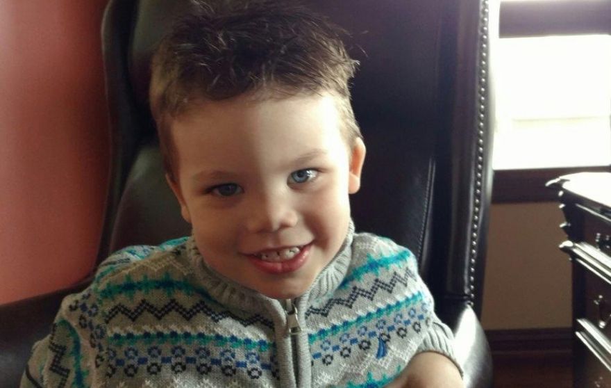 Tragedia a Disney World: bimbo preso e ucciso da alligatore