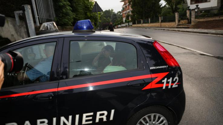 19 enne minaccia madre e sorella