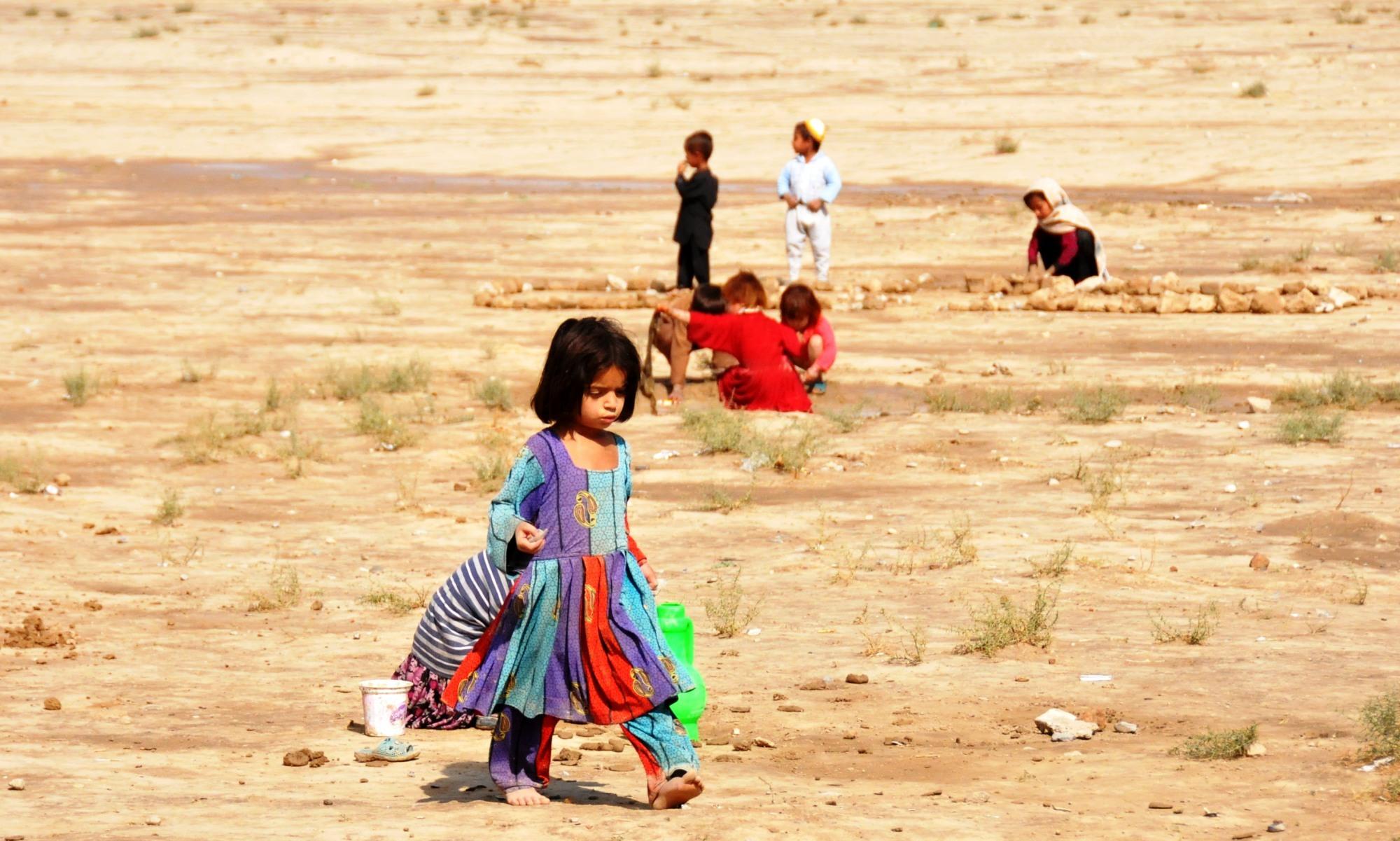(WORLD SECTION) AFGHANISTAN KABUL CHILDREN