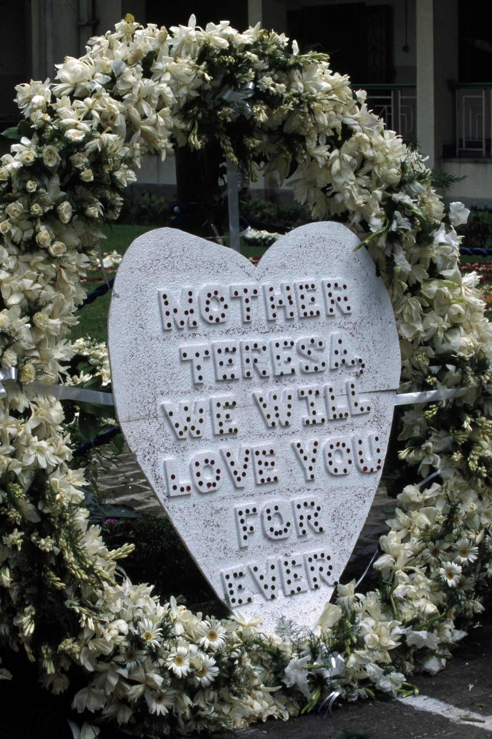 amore madre teresa santa