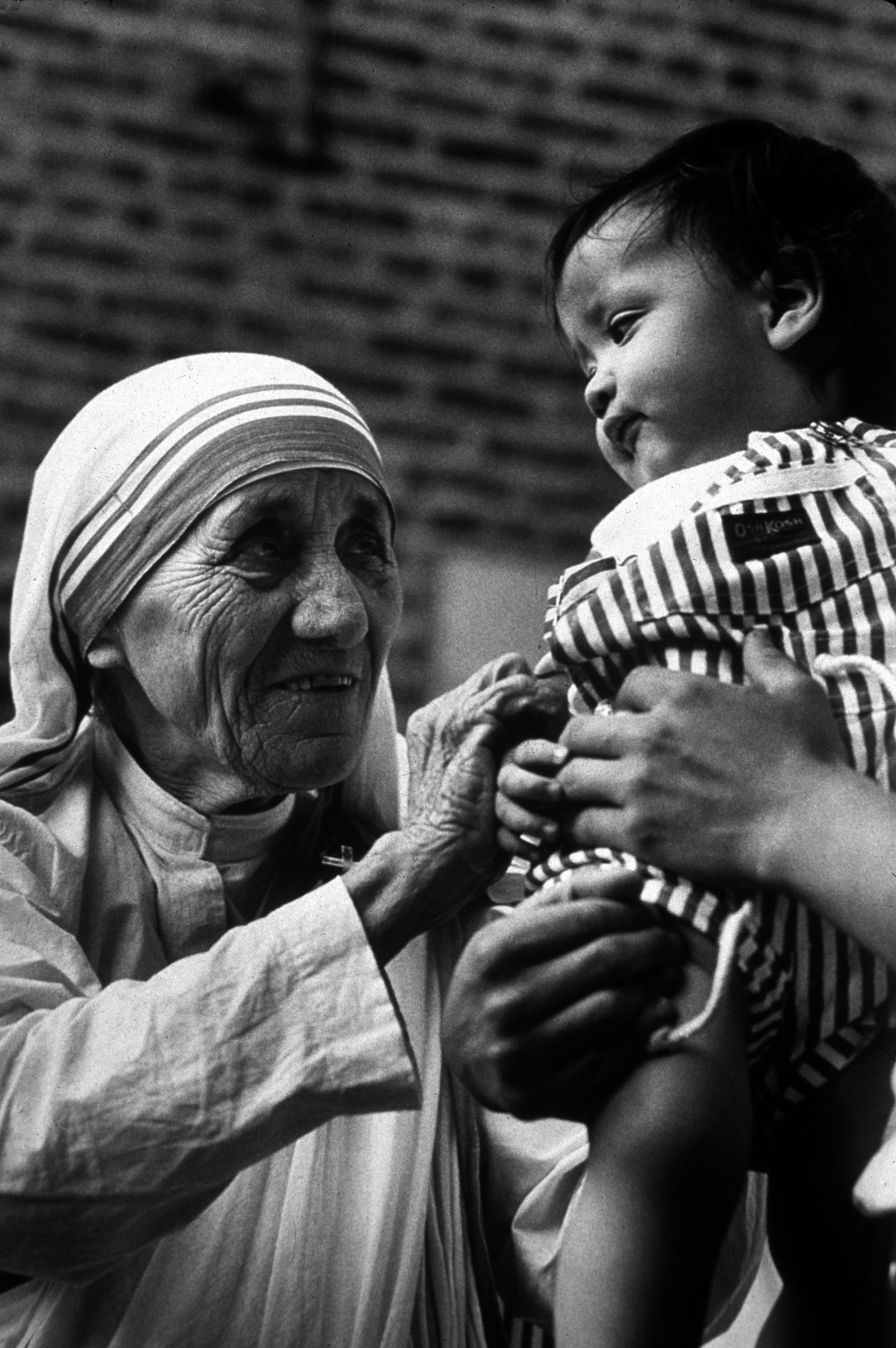 madre teresa poveri malati bisognosi