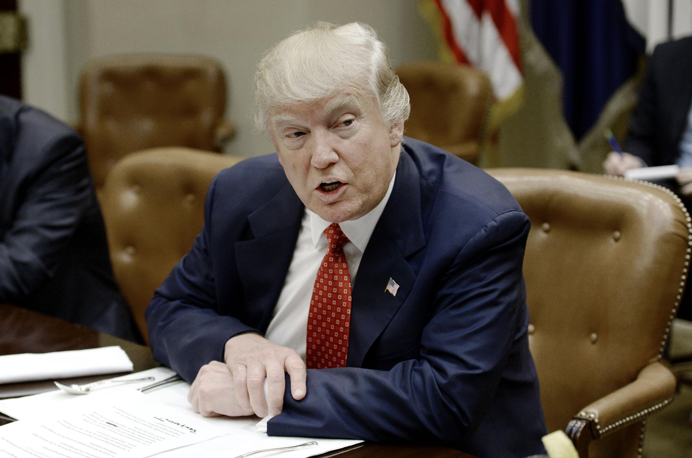 Trump abolisce la norma Obama: no ai bagni per studenti transgender