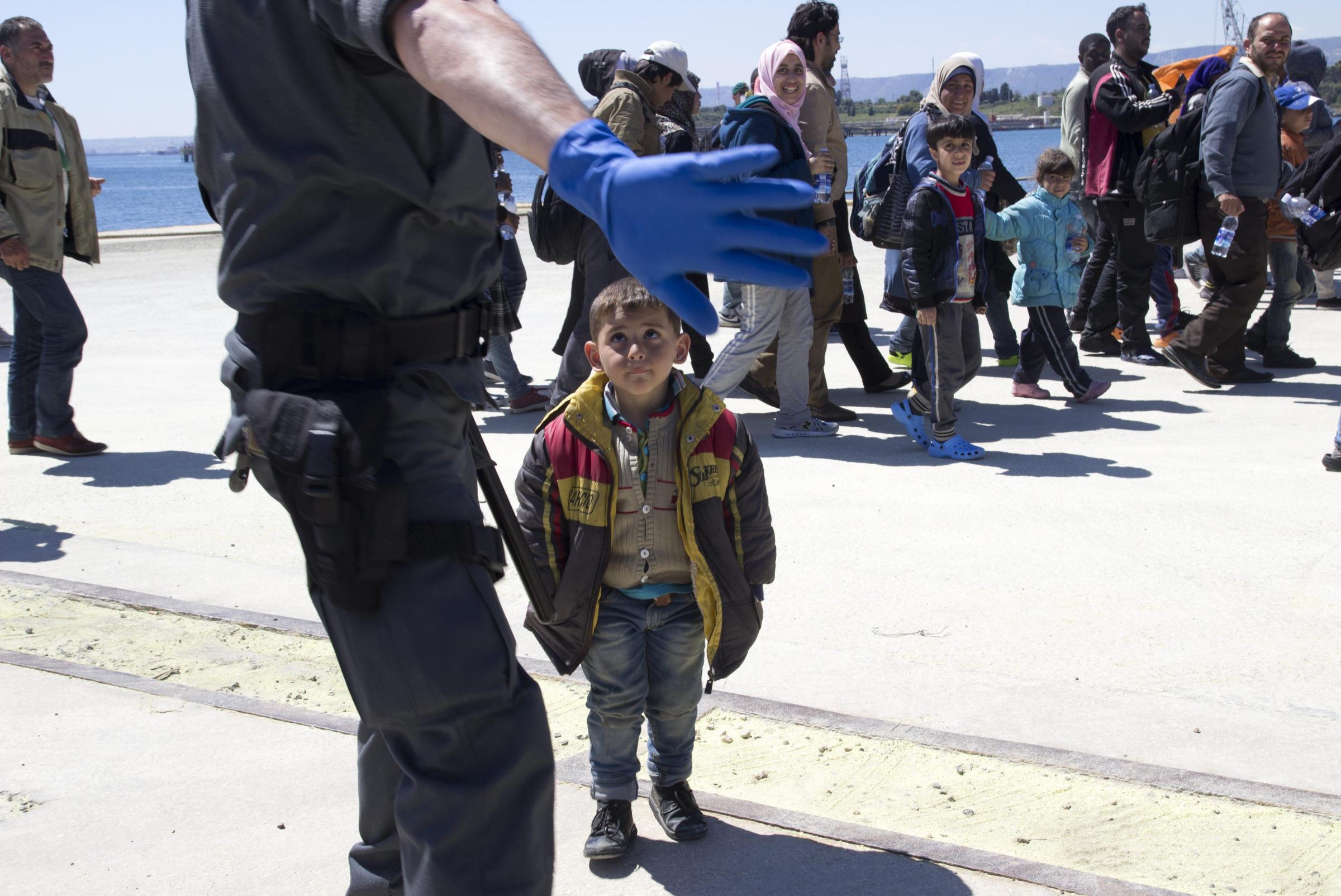 Minori stranieri non accompagnati: approvata la legge per la protezione e l’accoglienza