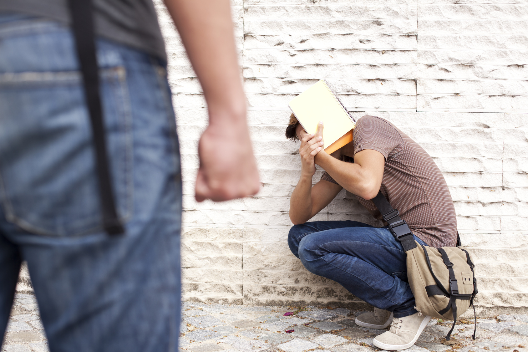 Bullismo a Ragusa: studente disabile picchiato e denudato in strada