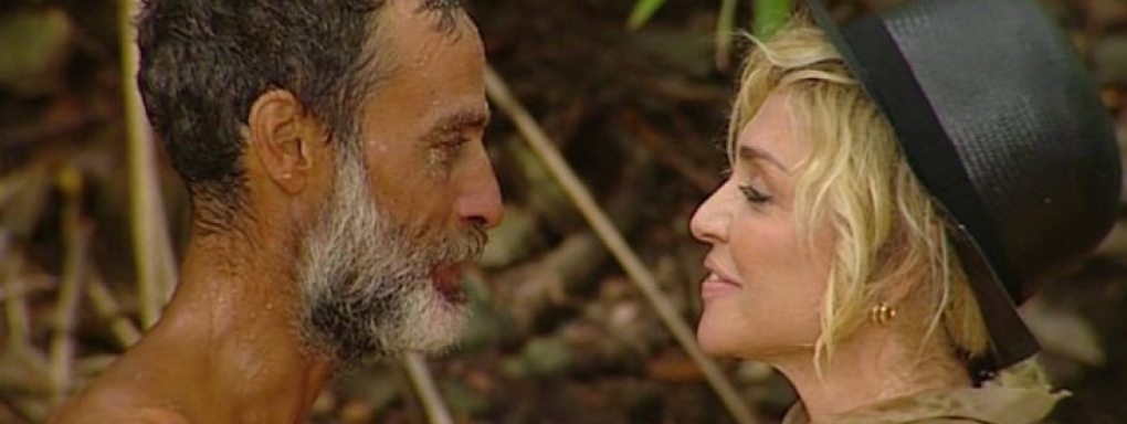 paola barale raz degan isola dei famosi bacio