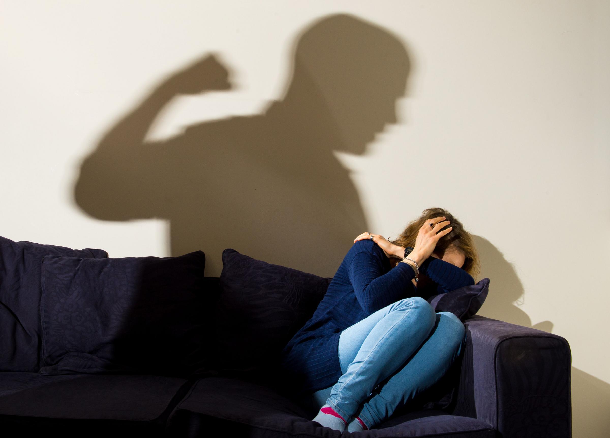 Disabile mentale schiavizzata dal convivente: la costringeva a prostituirsi
