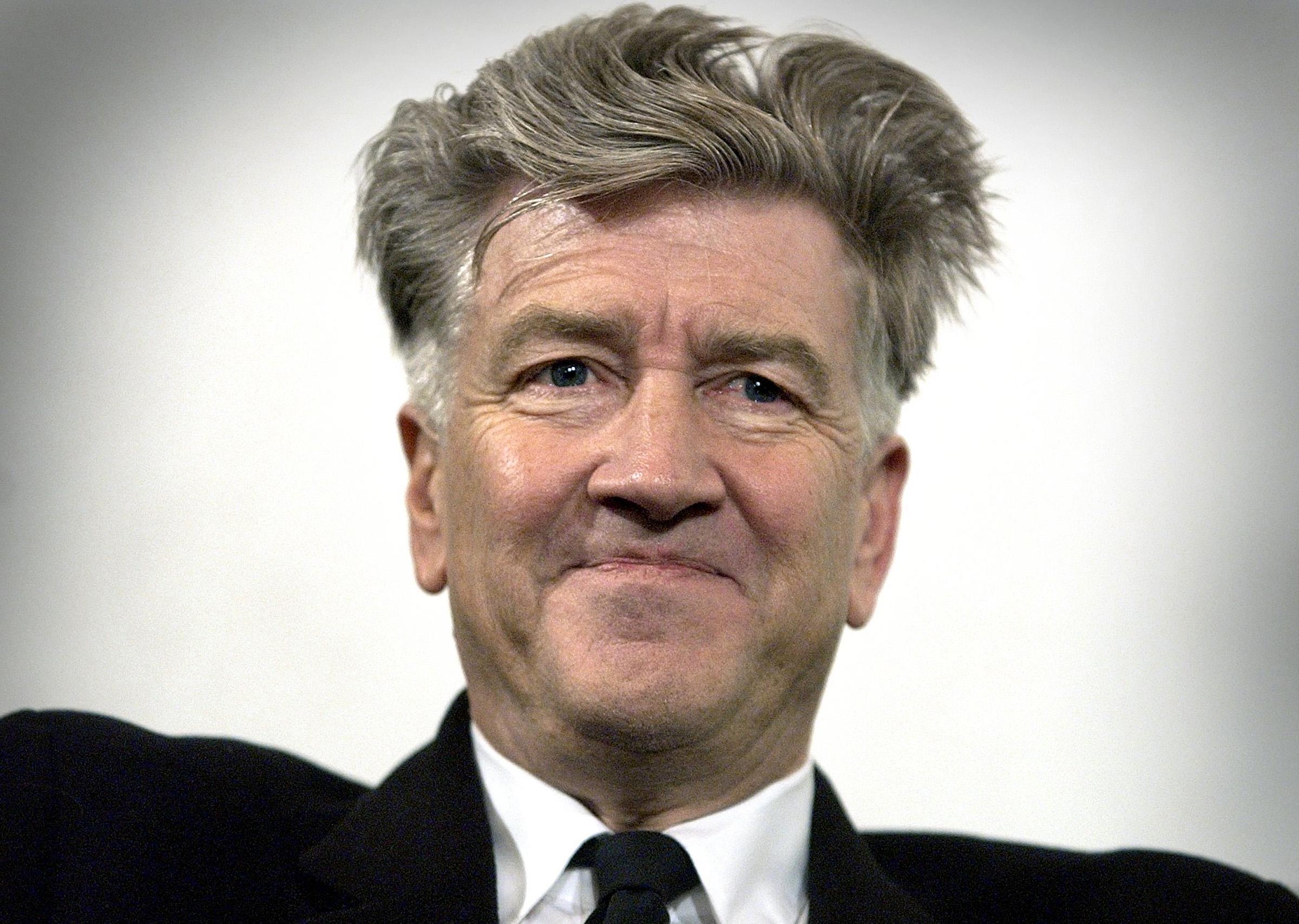 Chi è David Lynch, il regista della serie tv Twin Peaks