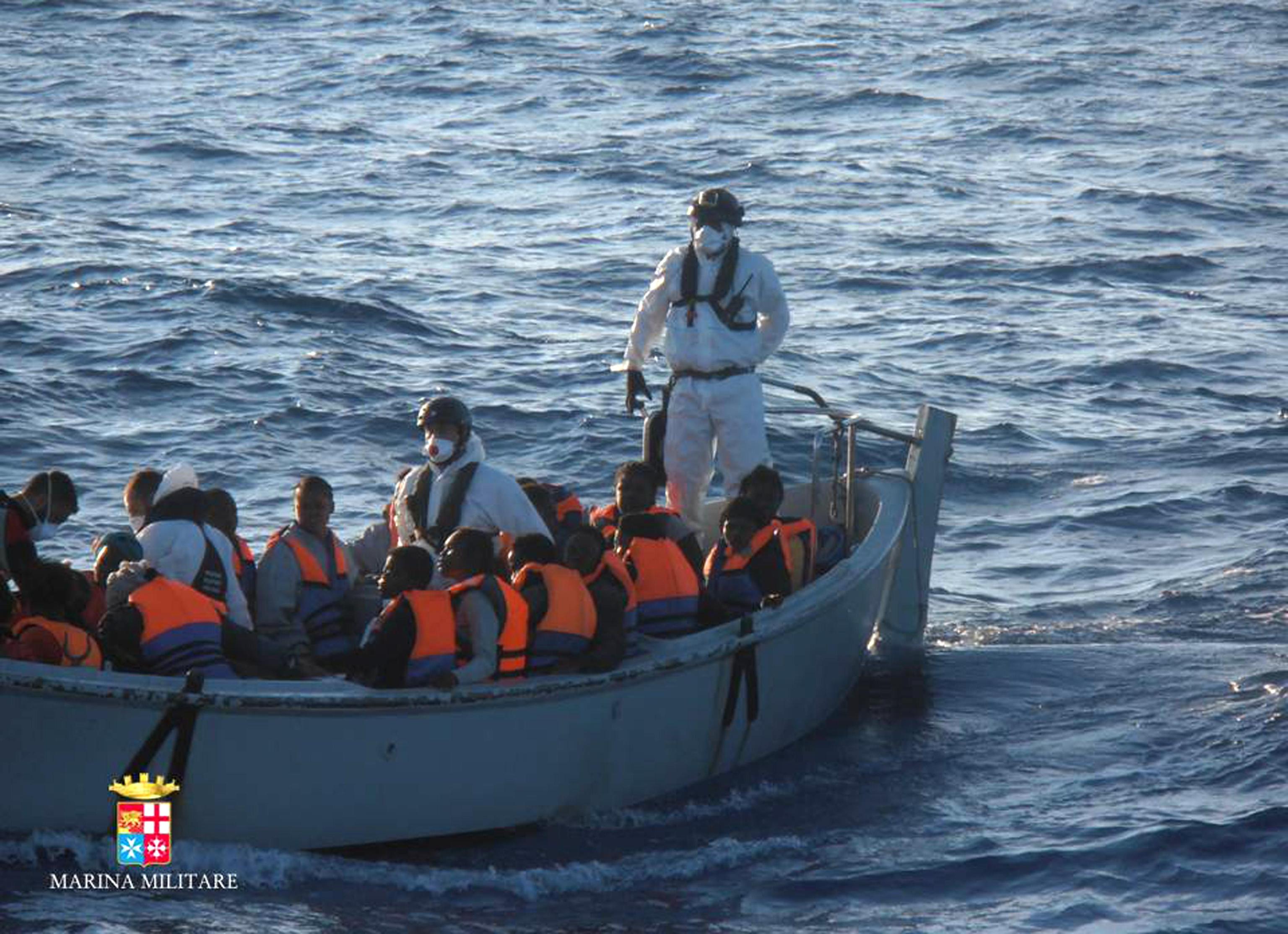 Immigrazione, emergenza sbarchi: la linea dura del Governo