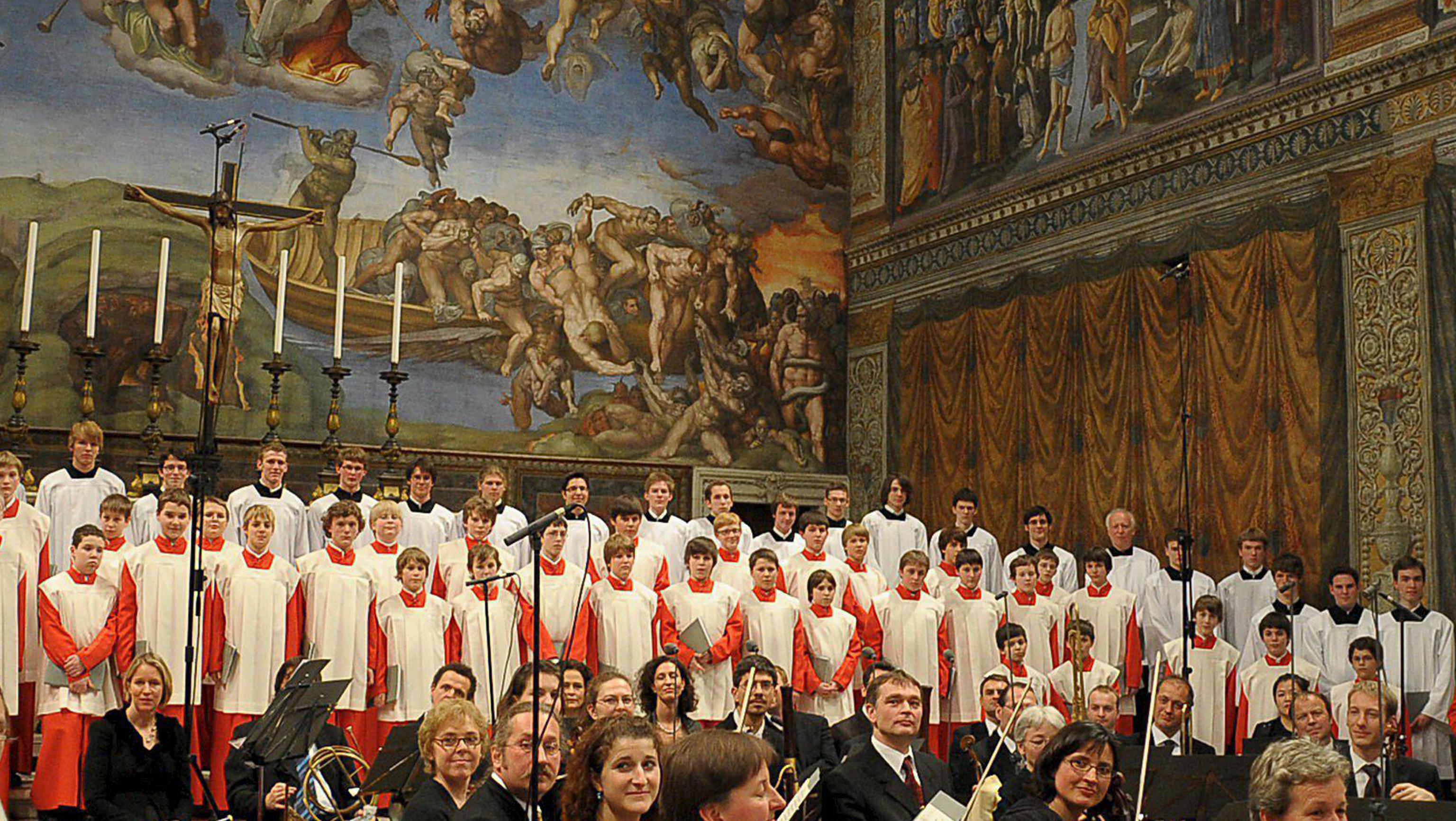 Ratisbona, almeno 547 bambini vittime di abusi nel coro diretto dal fratello di Ratzinger