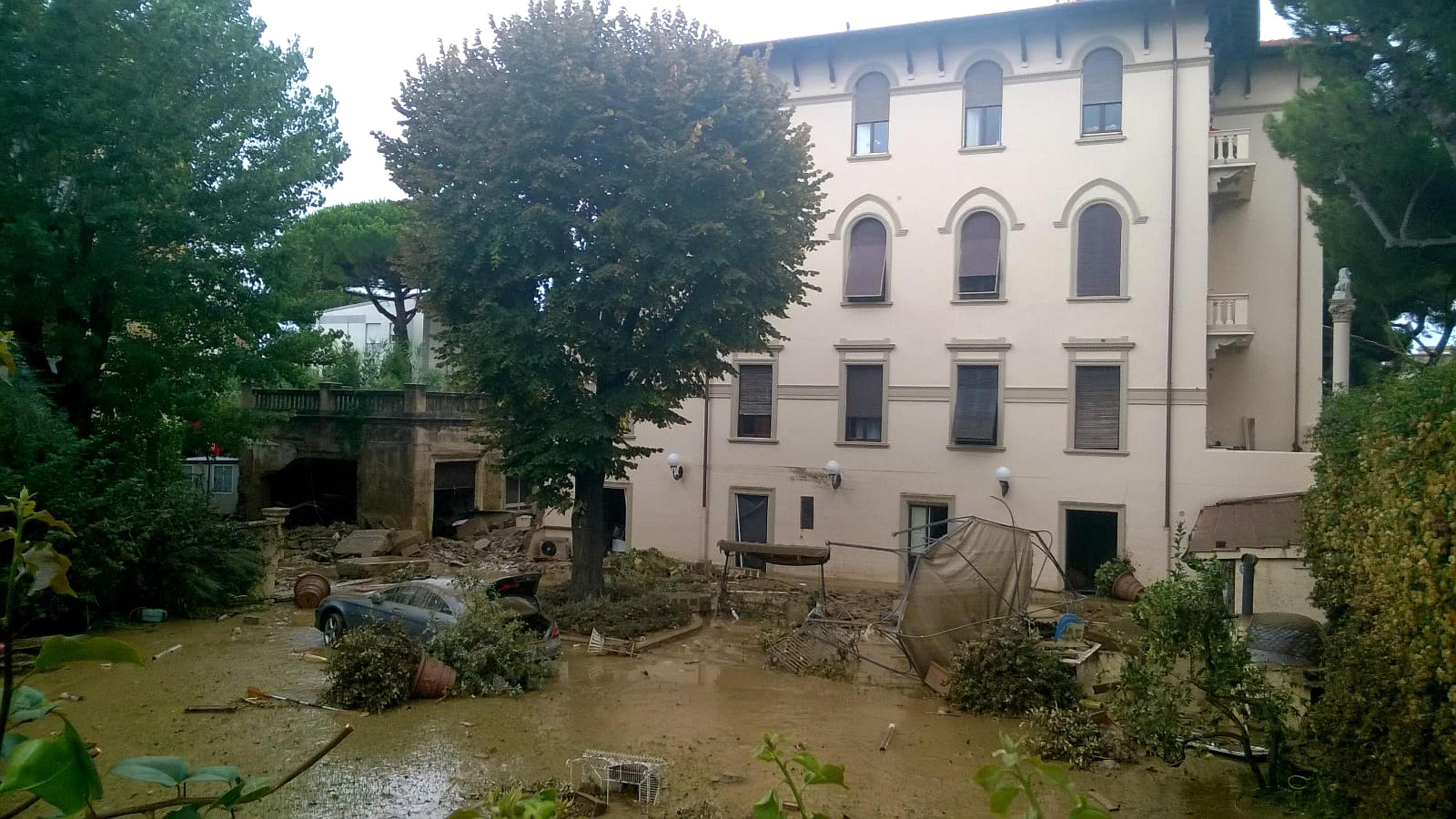 Chi è Roberto Ramacciotti, il nonno eroe del nubifragio di Livorno