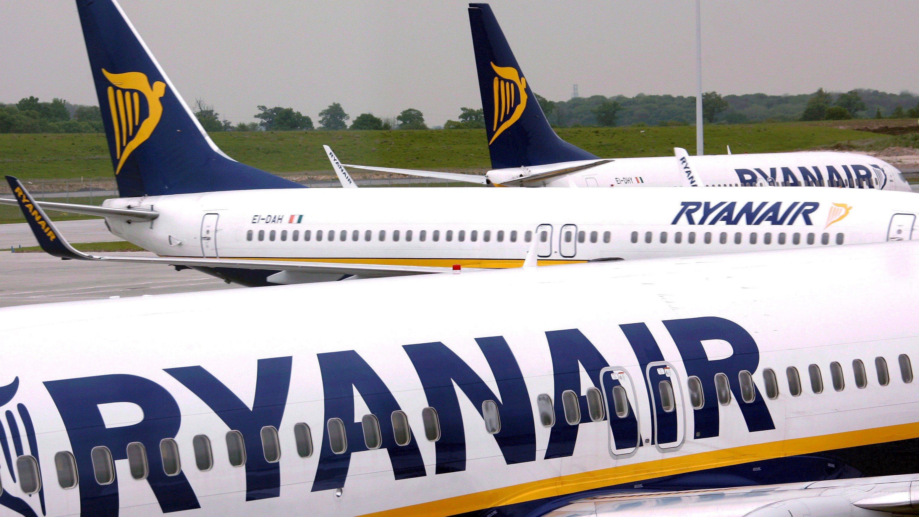 Ryanair annuncia nuove cancellazioni fino a marzo 2018, a terra 400.000 passeggeri