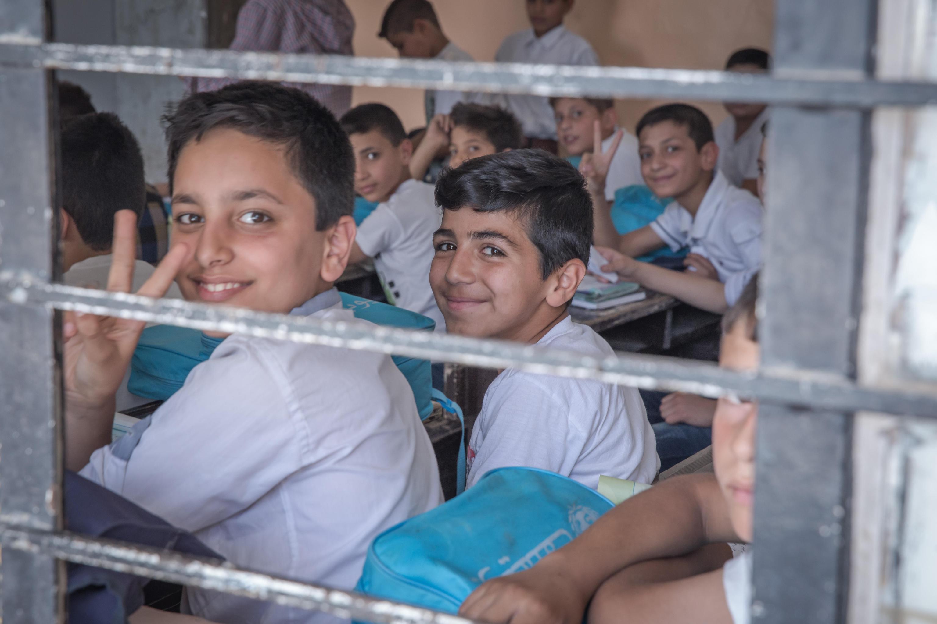 Mosul, i bambini tornano a scuola: simbolo della speranza che non muore
