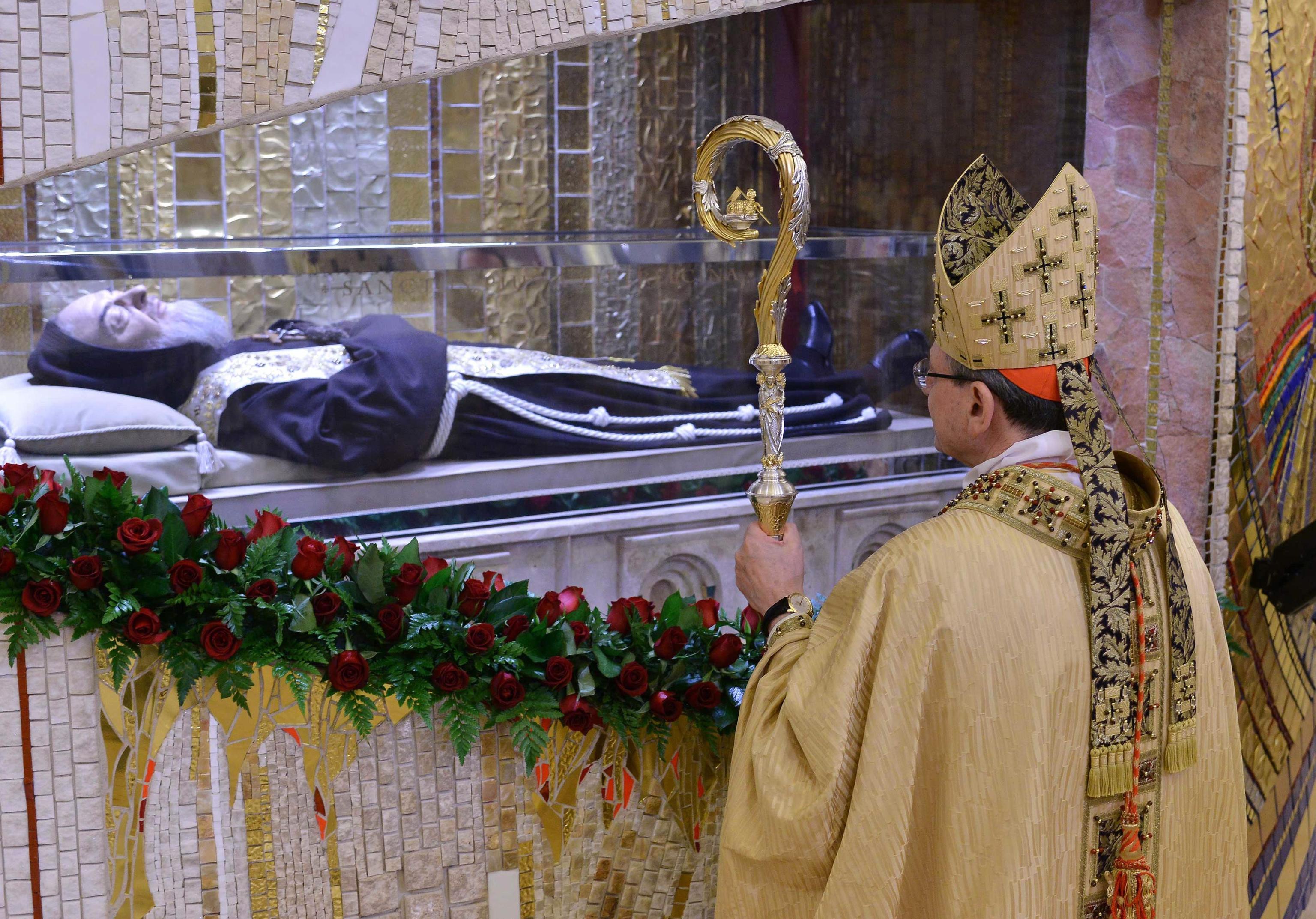 Padre Pio ‘trasloca’: dal 26 novembre la reliquia del corpo sarà a Santa Maria delle Grazie