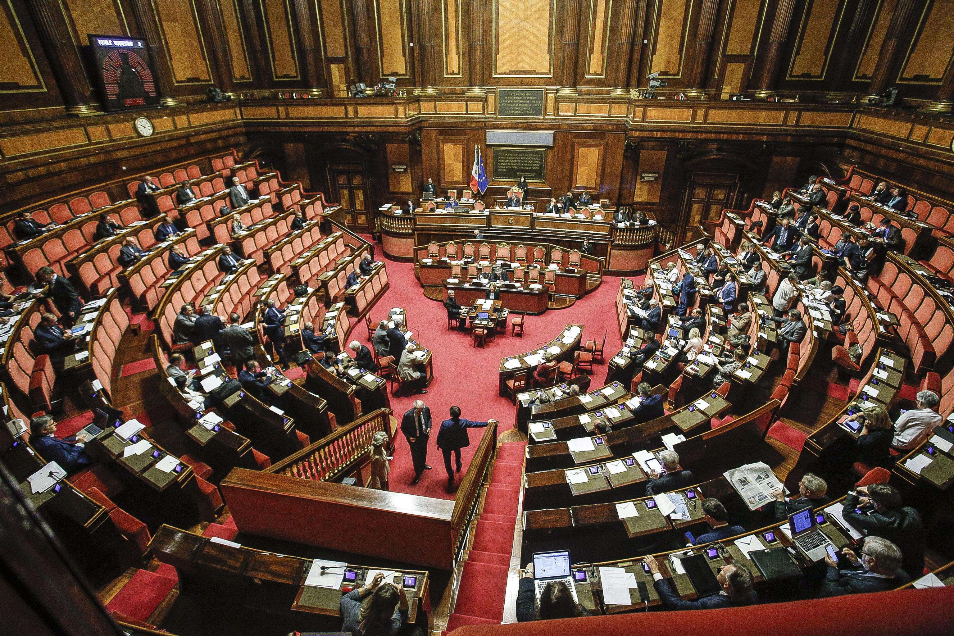 Manovra, in arrivo il fondo per chi assiste un familiare malato in casa
