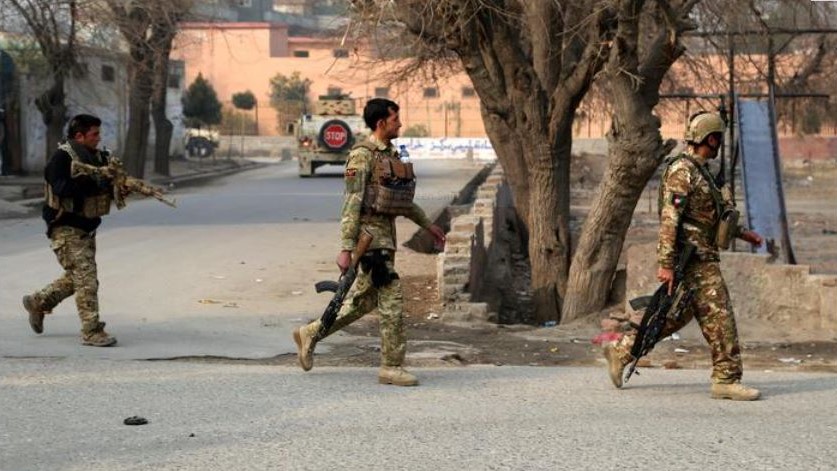Save the Children, attaccata la sede in Afghanistan: morti e feriti. L’Ong sospende le attività nel Paese. Isis rivendica