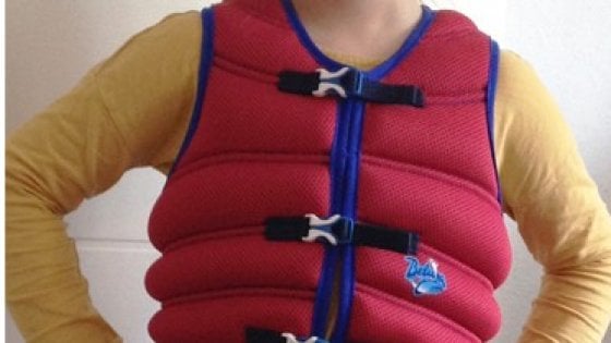 Giubbotti pieni di sabbia per i bambini iperattivi: è polemica