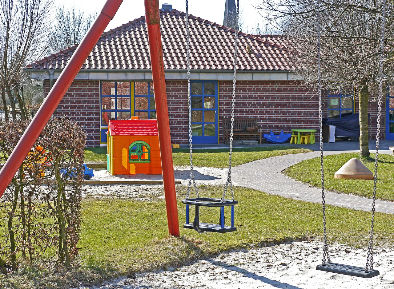 Maestra narcotizza i bambini del suo asilo nido per andare a fare la lampada: condannata a 21 anni