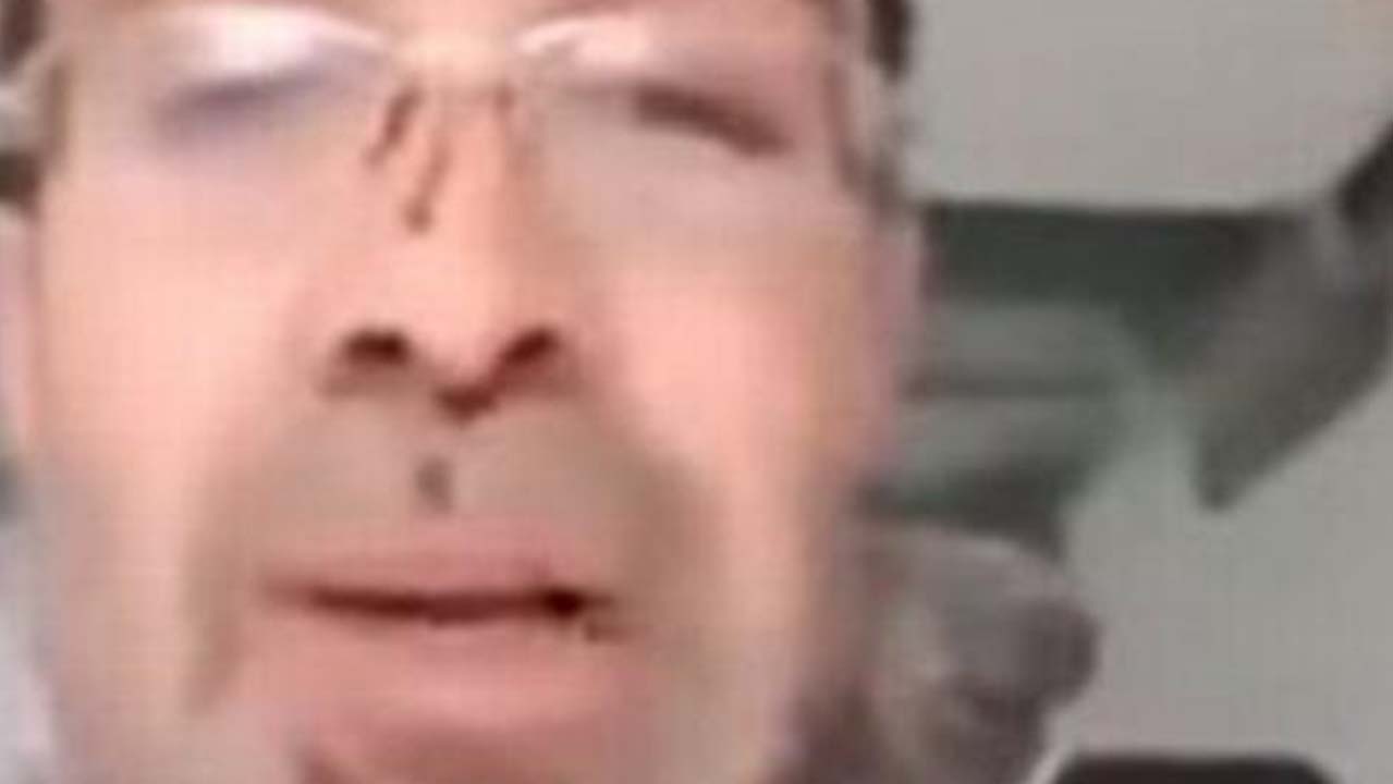 Uccide la moglie e fa una diretta Facebook: “Così finiscono le mogli che irritano i mariti”